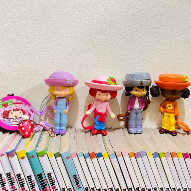 Strawberry Shortcake & Friends Mcdonald Keychain & Figure