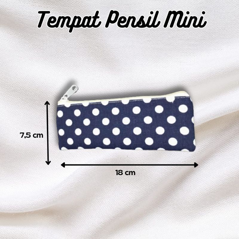 

Souvenir Tempat Pensil imut Mini Bahan Kanvas Motif