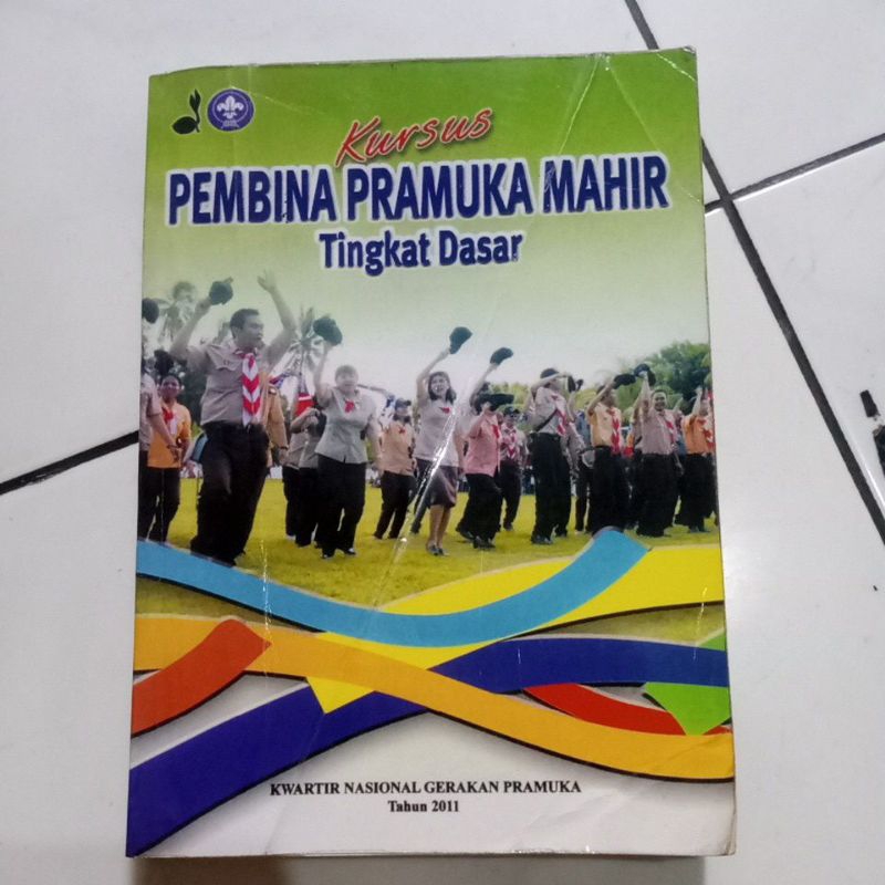 Buku Pembina Pramuka Mahir Tingkat Dasar