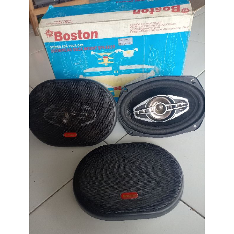 splidt speaker  Boston oval pintu mobil