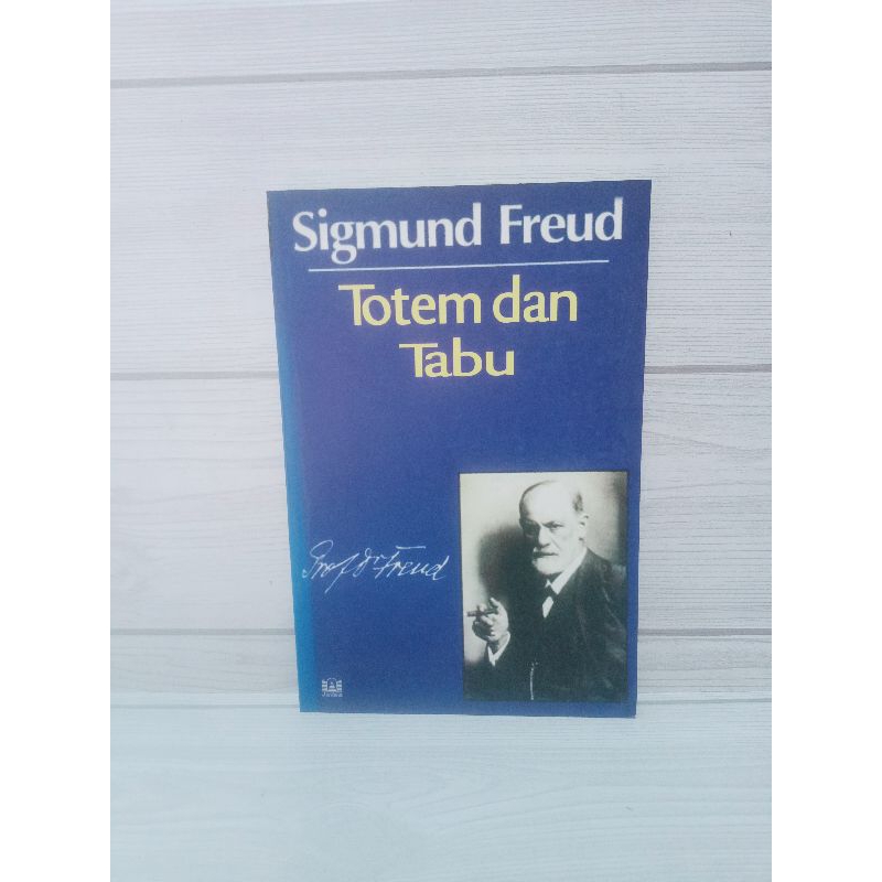 Totem dan tabu by Sigmund freud
