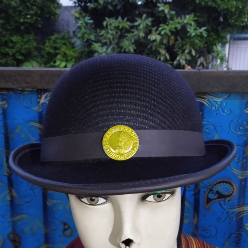 topi pramuka cewe / topi pramuka boni laken perempuan / topi sekolah pramuka