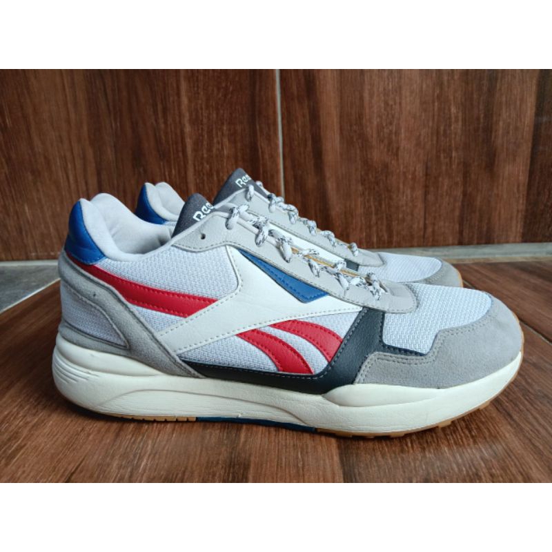 Reebok royal bridge