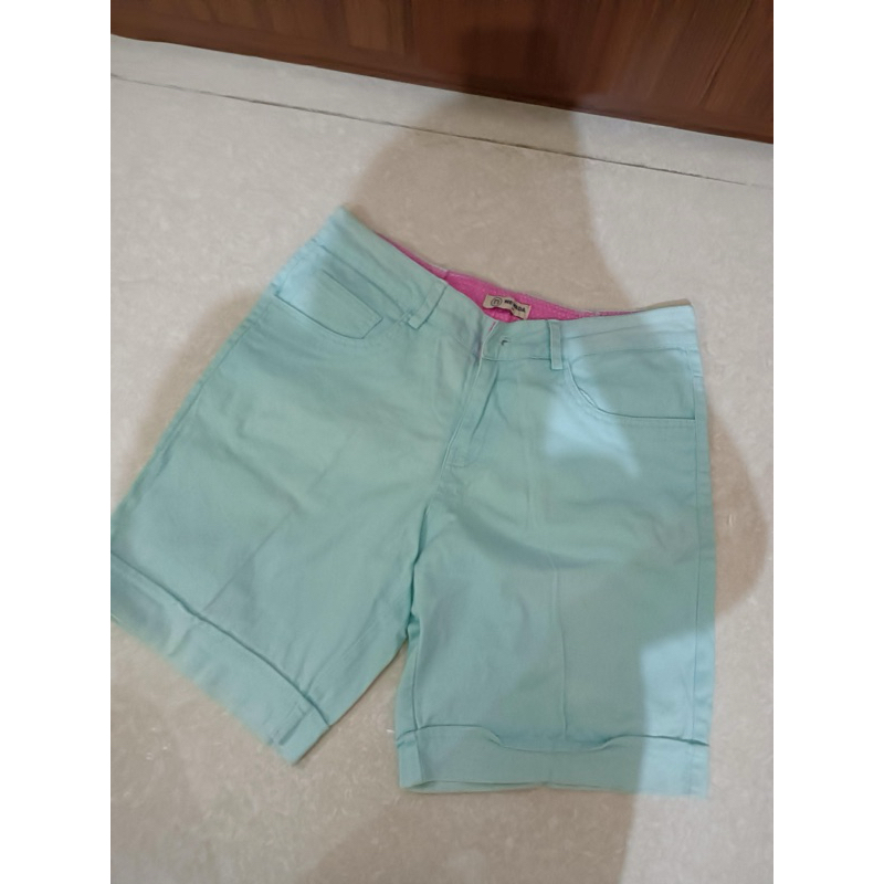 CELANA PENDEK WANITA NEVADA