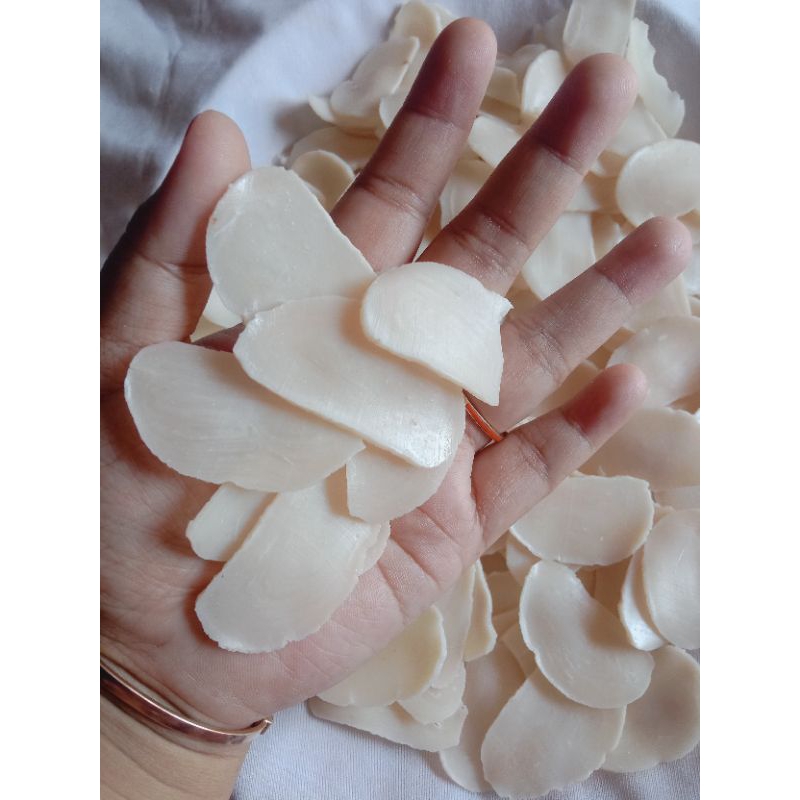 

Kerupuk Bawang || Krupuk Bawang // Kricik mentah