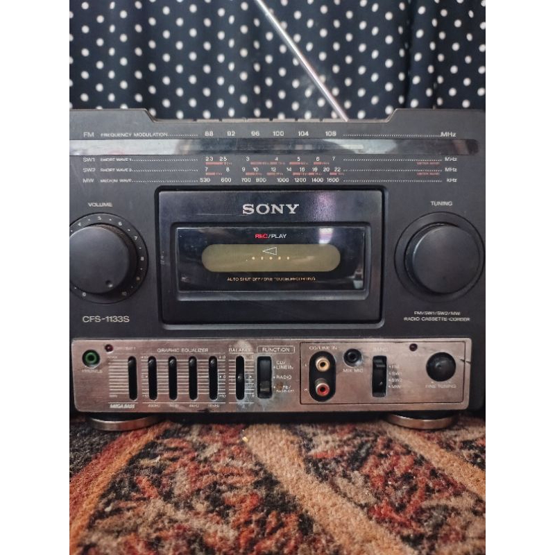 radio tape jadul/antik SONY