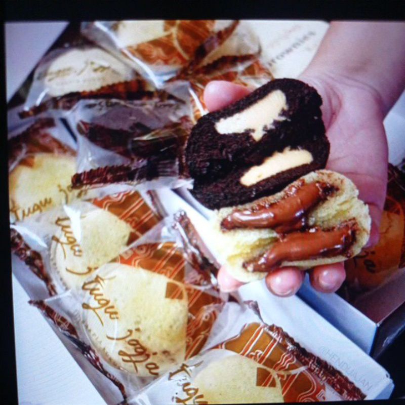 

Bakpia kukus tugu jogja