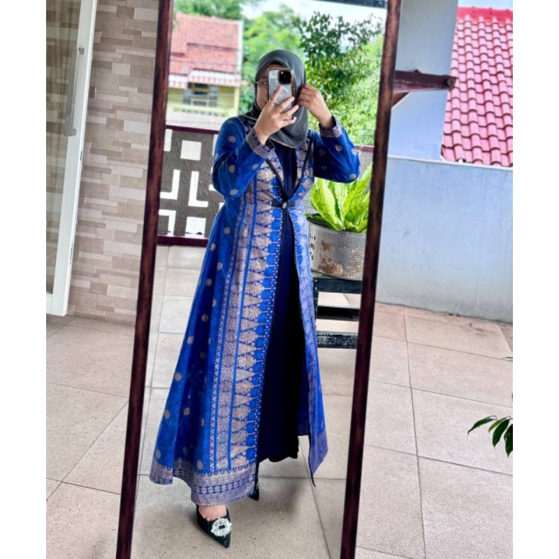 OUTER OVERALL  WANITA KEKINIAN LONGOUTER DRES 2025