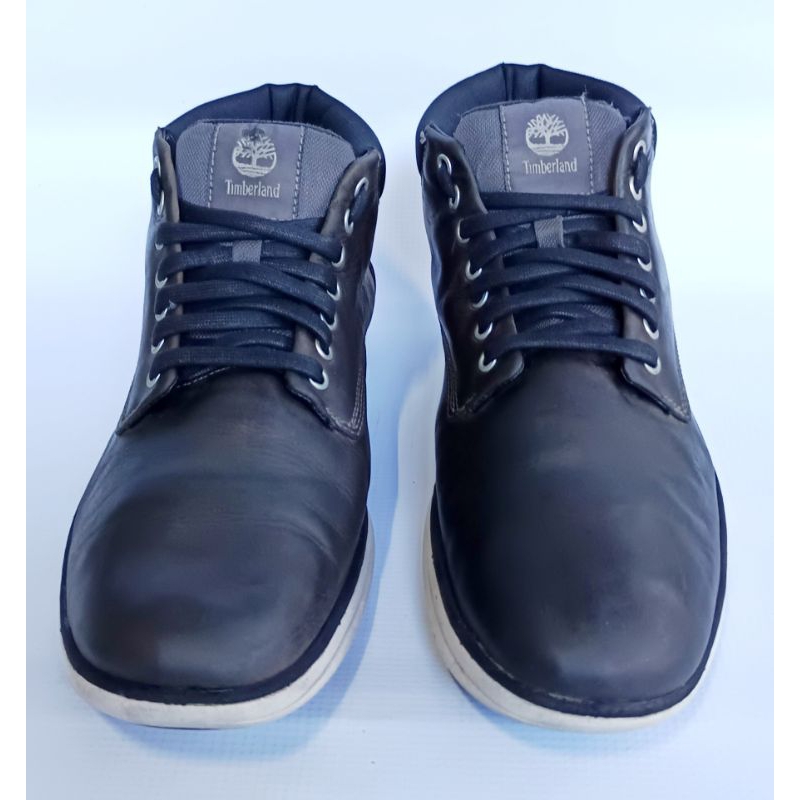 Timberland Mid Boots kulit hitam. Sepatu second branded Original