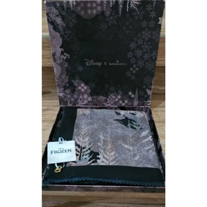 BUTTONSCARVES FROZEN BLACK NEW FULL SET