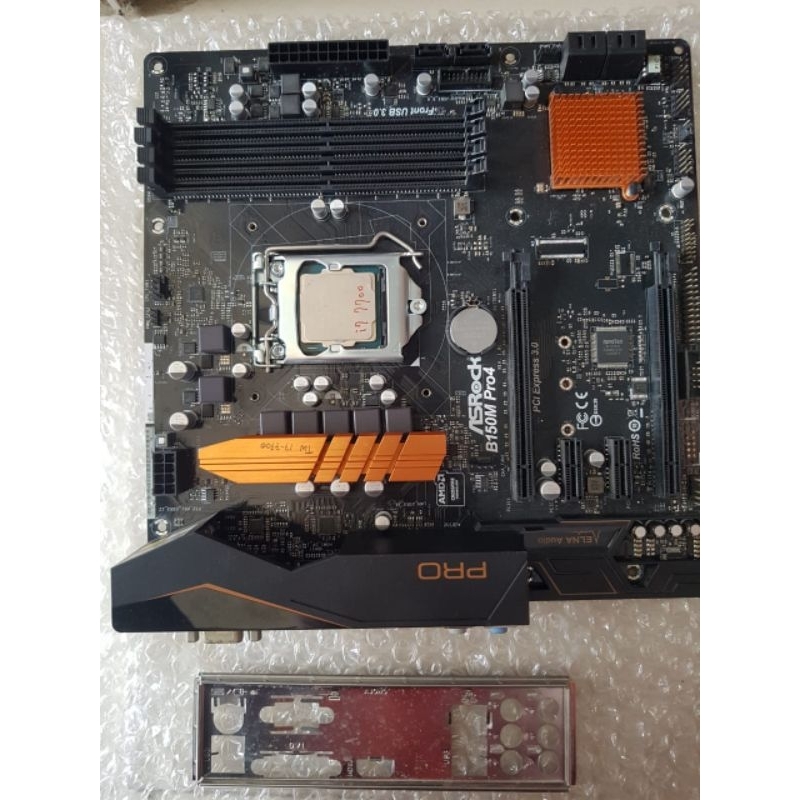 Paketan B150 asrock I7-7700 ram 16GB ddr4