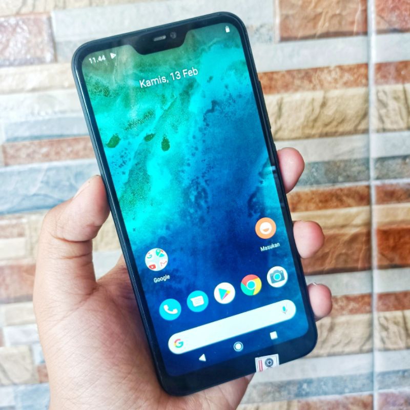 XIAOMI MI A2 LITE 3/32 SECOND NORMAL BERGARANSI BERKUALITAS HARGA TERJANGKAU