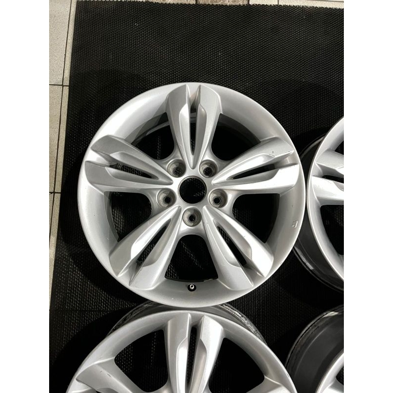 Velg HYUNDAY TUCSON R17 PCD 5X114.3