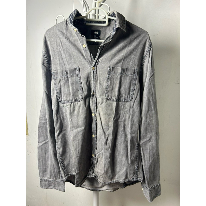 Kemeja denim grey tangan panjang pria wanita unisex HNM original murah PRELOVED