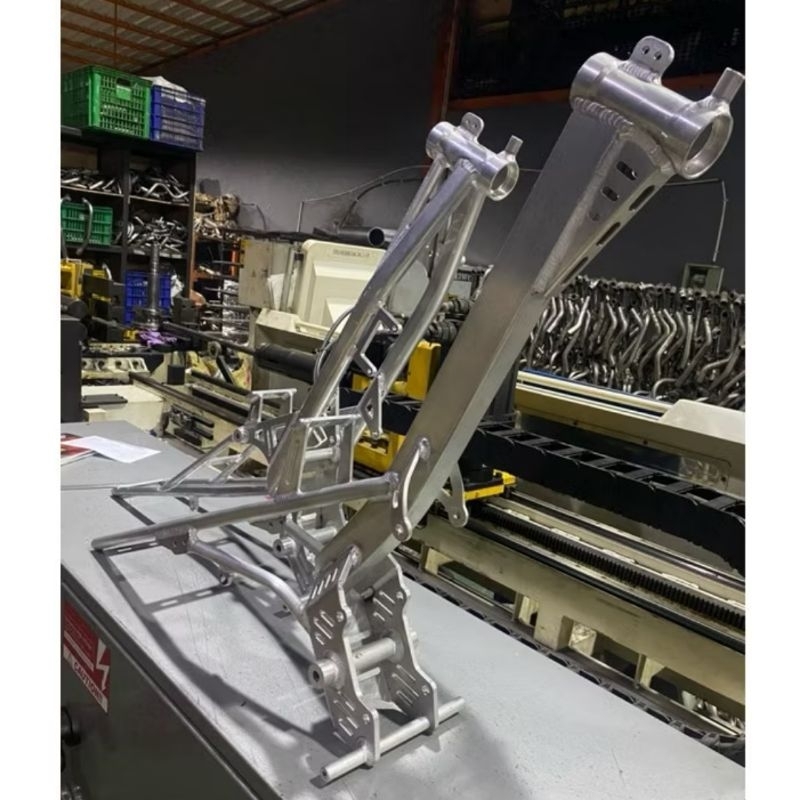 Rangka Frame Dragbike Sleep Engine Batang Single Honda Wave, Supra X, Karisma 125 / KPH, Shijiro CNC