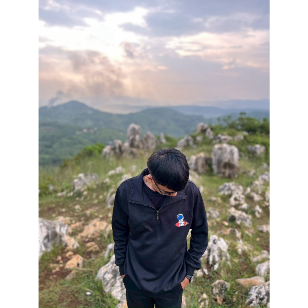 Jaket Halfzip Rugby Astro Rocket Black Unisex LunarVoid | Jaket Hitam Pria Wanita