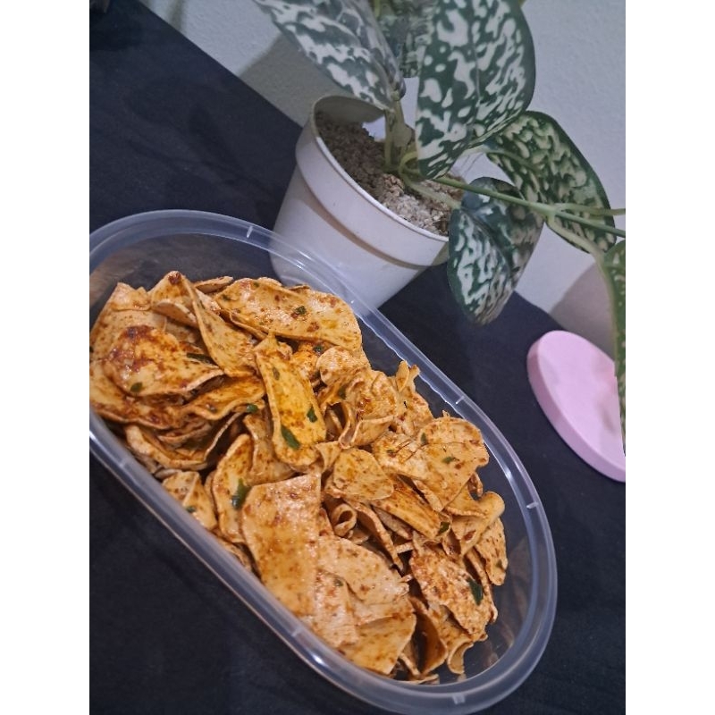 

Basreng Koin / Pipih Empuk Tidak Keras Homemade Pedas daun Jeruk dan Original Daun Jeruk