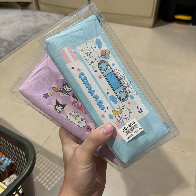 

Tempat pensil karakter kuromi cinnamoroll
