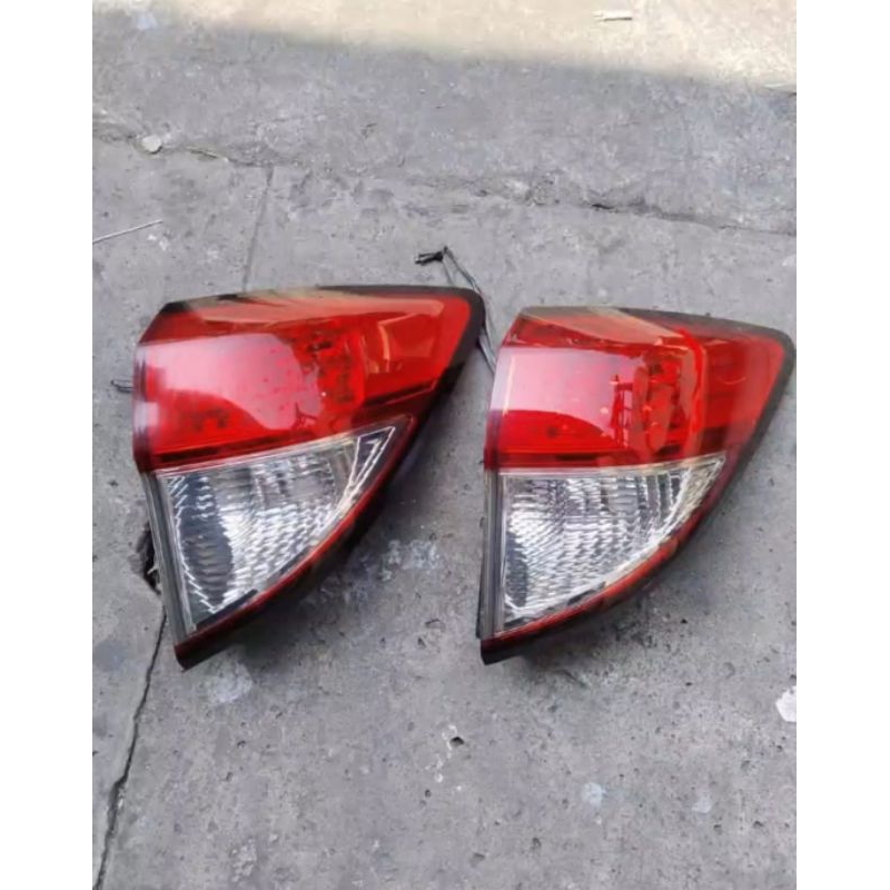 Stoplamp Lampu Belakang Mobil Honda HR-V HRV hrv 2015 2016 2017 sebelah kanan