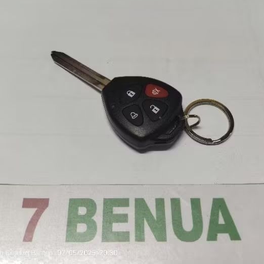 CASING KASING KESING REMOTE ALARM MOBIL INNOVA LAMA MODEL KUNCI LIPAT