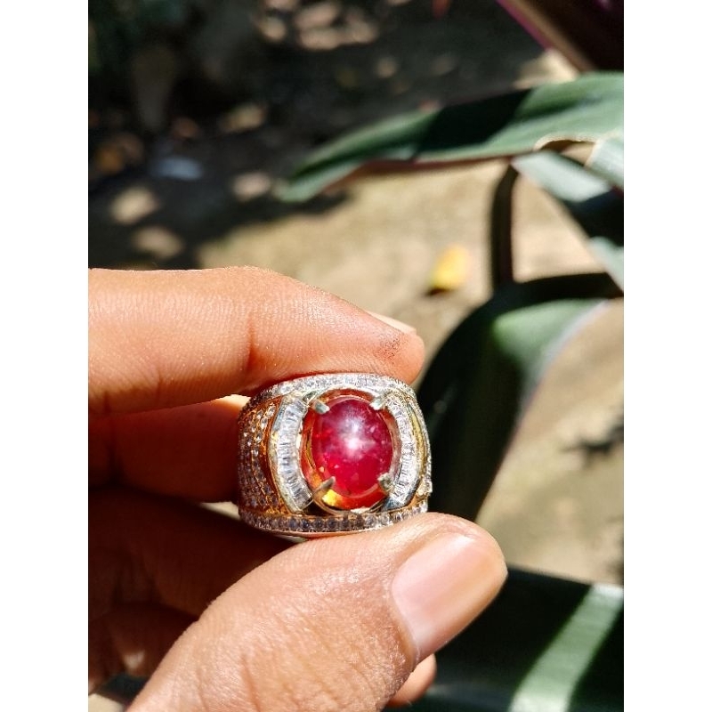 natural Ruby Star Madagaskar kristal