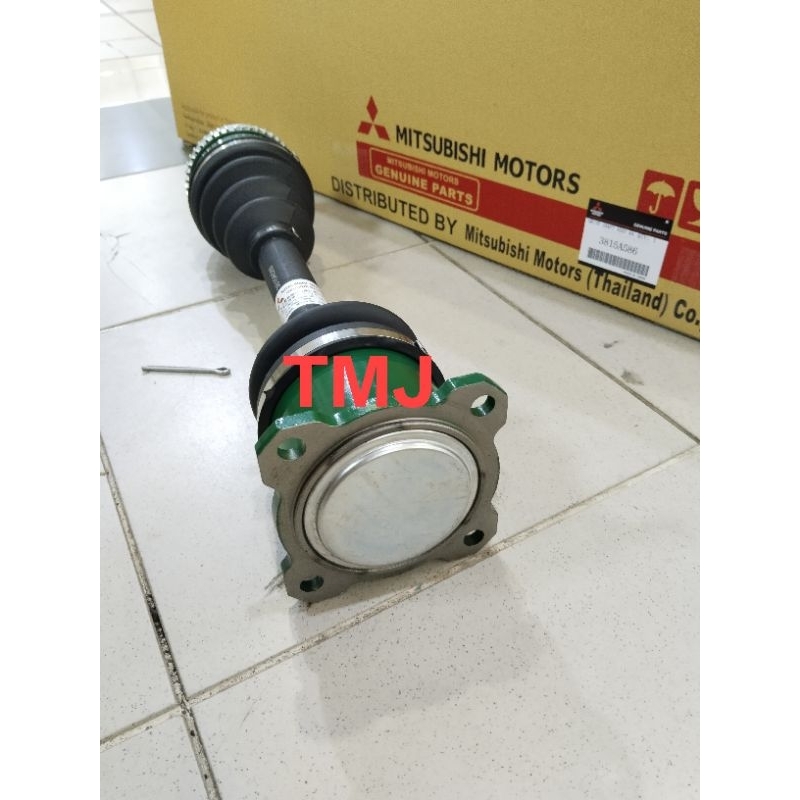 cv joint/drive shaft Mitsubishi triton kanan(RH)3815A586 original