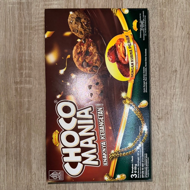 

Choco Mania Cookies Kurma 207gr (69gr x 3) - Enaknya Kebangetan - Biskuit Cokelat Kurma