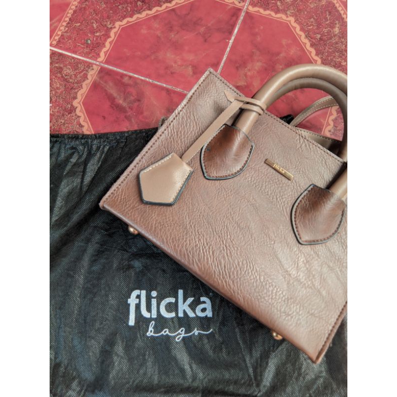 Tas Selempang Flicka S 24