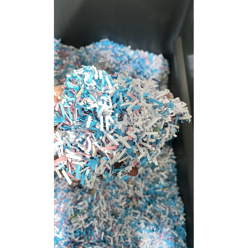 

Kertas Cacah Paper Shredded Daur Ulang Serut Cincang Ganjelan Paket Kotak Hampers