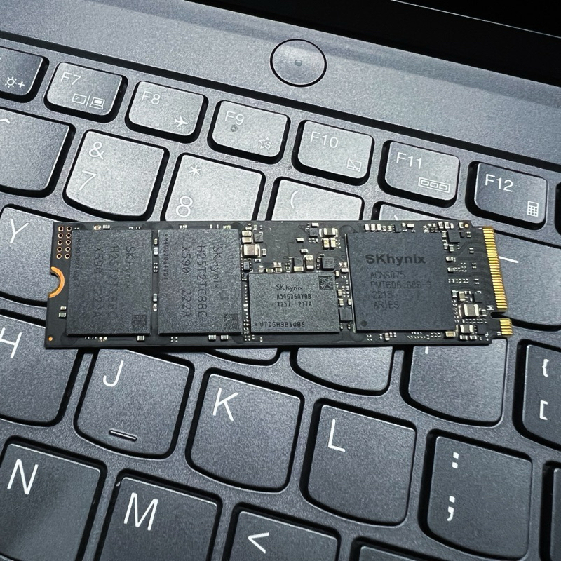 SSD SK HYNIX GEN 4 NVME 1 TB SPEED KENCANG BEKAS / SECOND (COPOTAN LENOVO LEGION 5)