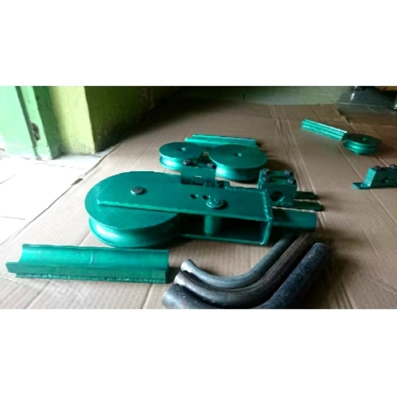 bending pipa besi manual ukuran 1 inch ¾ inch ½ inch..