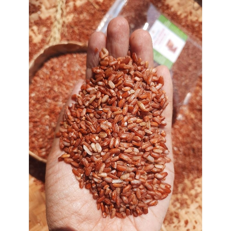 

BERAS MERAH PULEN PANDAN WANGI ASLI ENAK 500gr