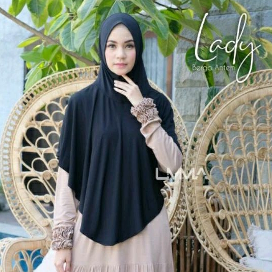 BERGO LADY (BERGO ANTEM) BY UMMA SYARI