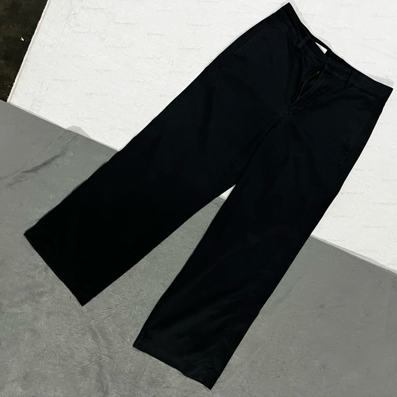 Celana Chino Uniqlo hitam Second Original