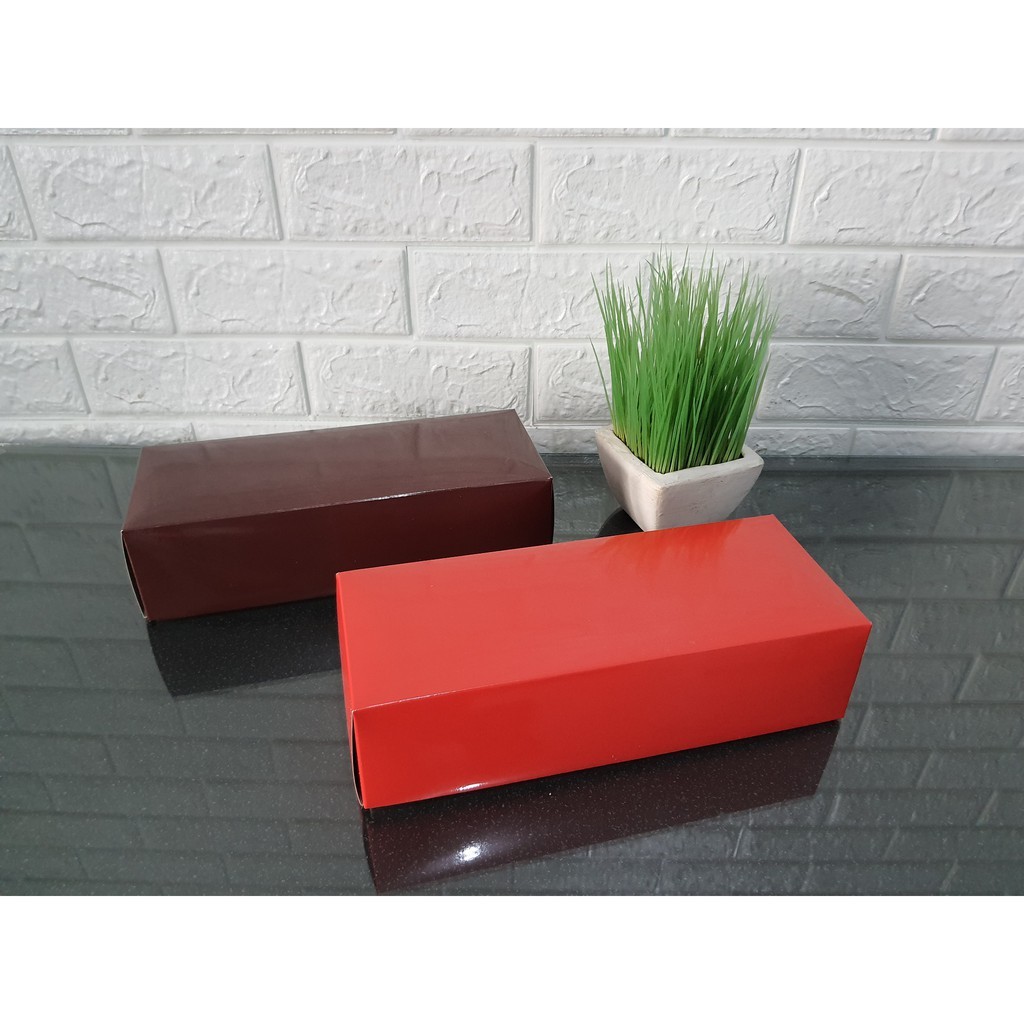 

Box Spikoe Laminasi Glossy (Uk. 27,5x10,5x7 cm)