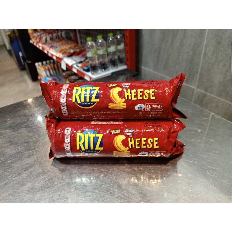 

Ritz cheese dan creamy crackers