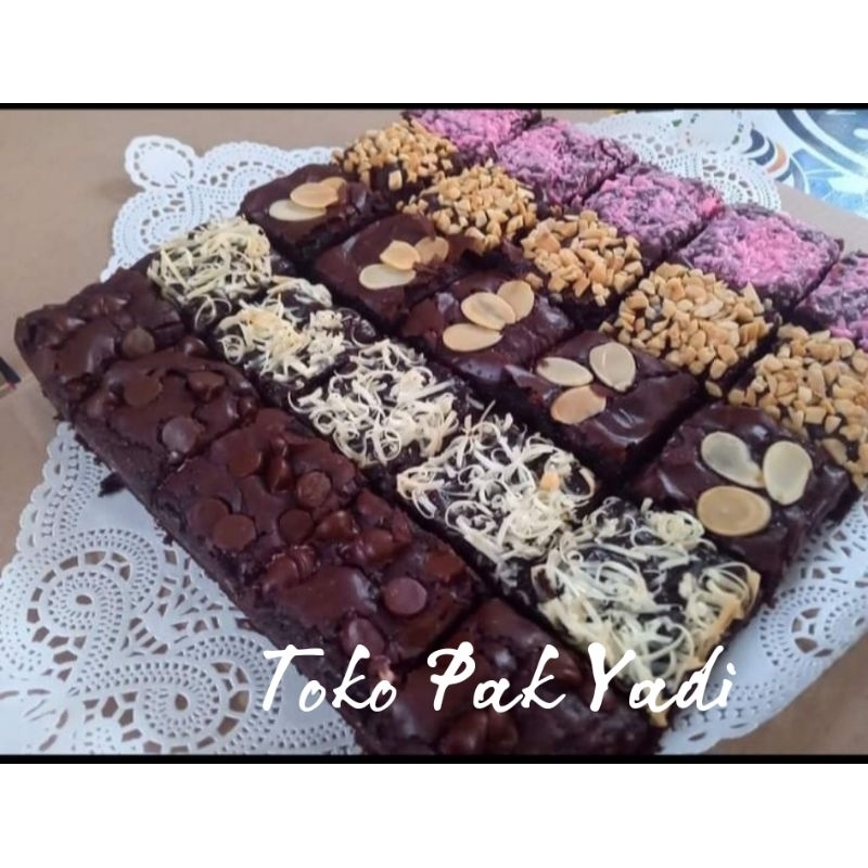 

Fudgy brownis size 20x20cm