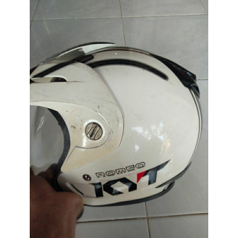 Helm Bekas Murah KYT Romeo