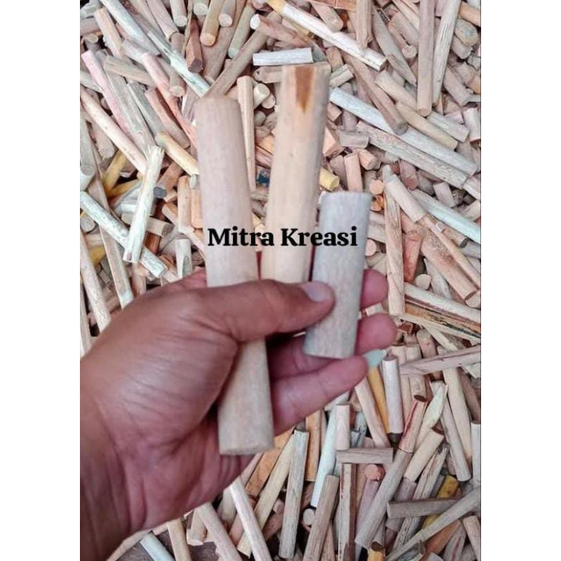 Dowel kayu diameter ± 2 cm Panjang 14 cm