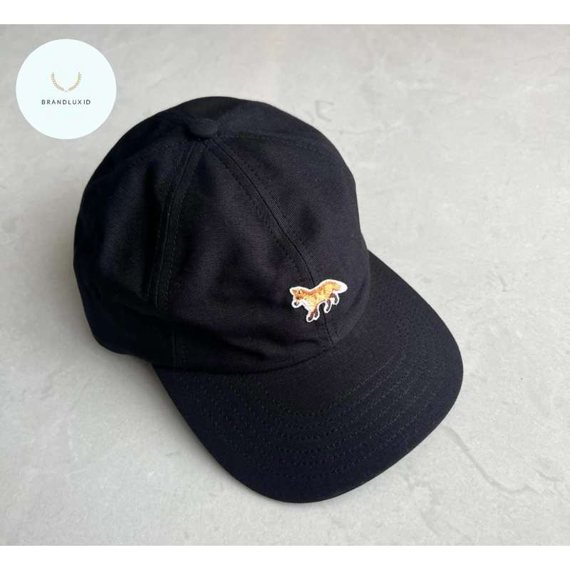 Maison kitsune baby fox cap in black adjustable cap