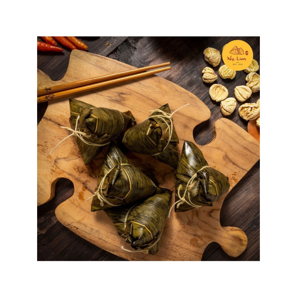 

Bakcang Ketan Babi Komplit Mini (Medan) isi 10pcs