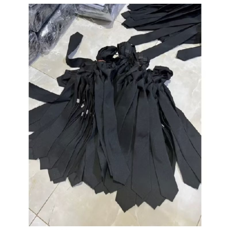 Dasi hitam SD polos pria perekat ,dasi putih SD polos pria perekat/dasi sekolah hitam