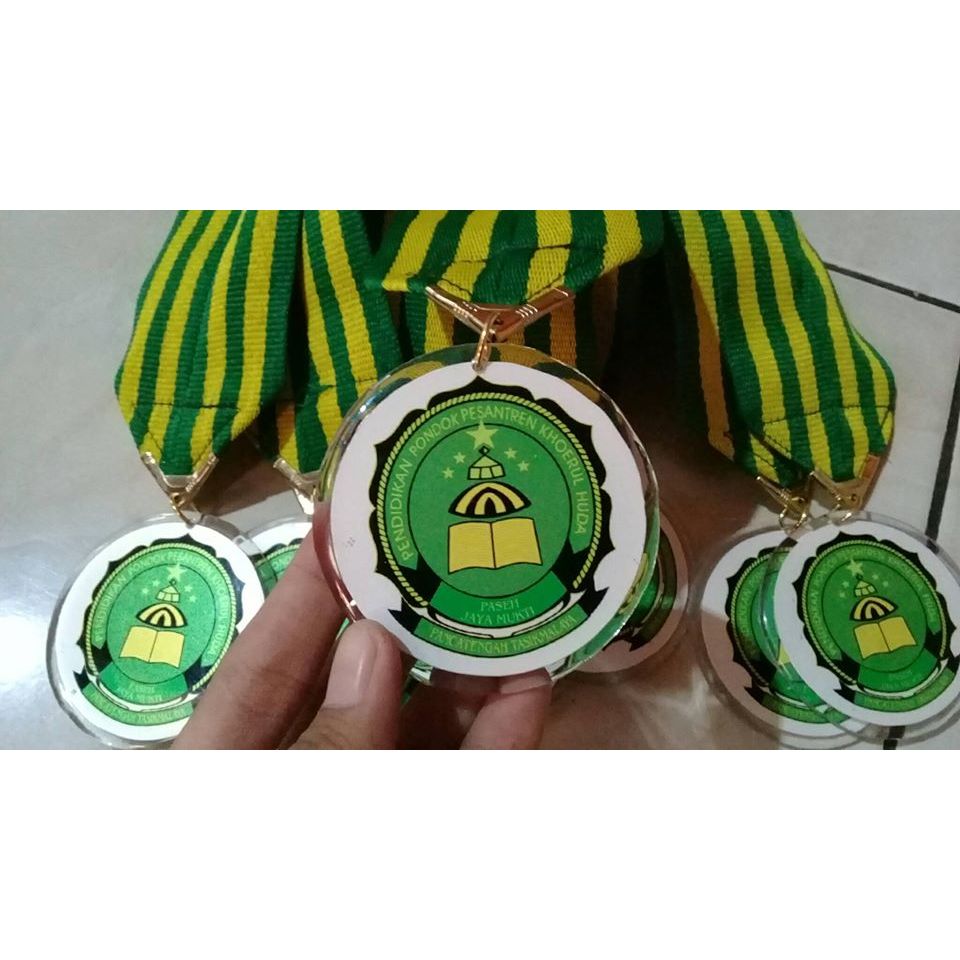 MEDALI KELULUSAN / MEDALI WISUDA RESIN