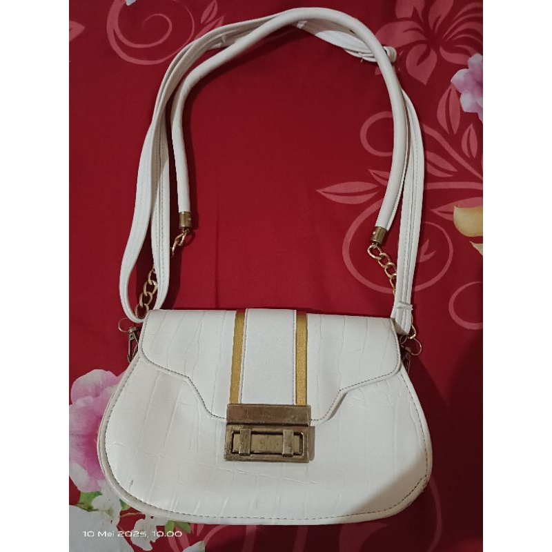 Preloved tas  wanita warna putih