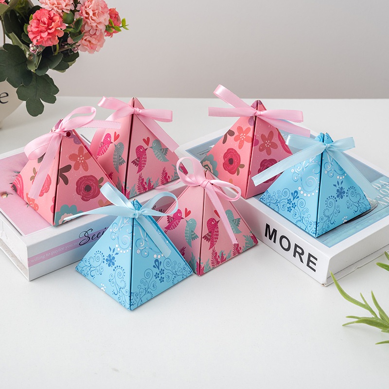 

Gift Box Animal - Box Hampers bentuk Piramida - Box permen/candy box dengan Pita