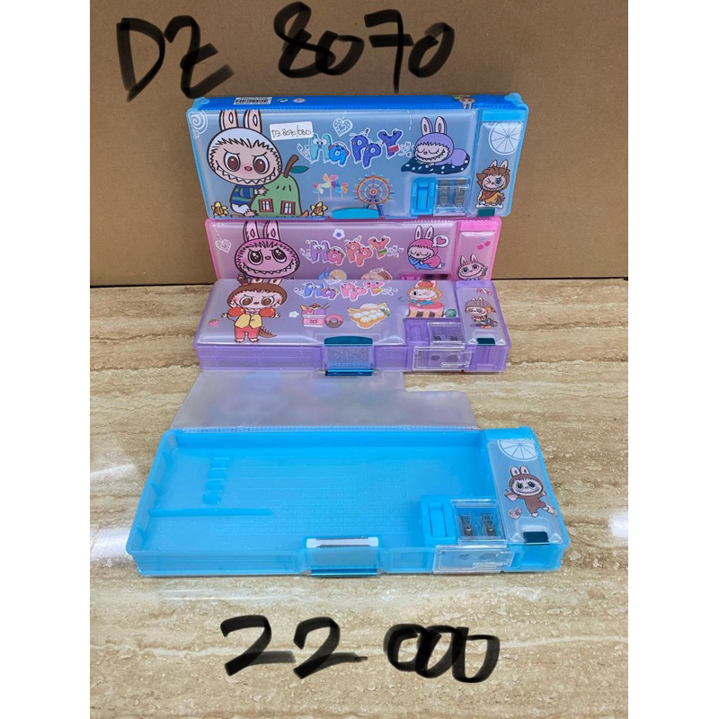 

KOTAK PENSIL LABUBU 3 MOTIP DZ 8070 SEMI TRANSPARANT