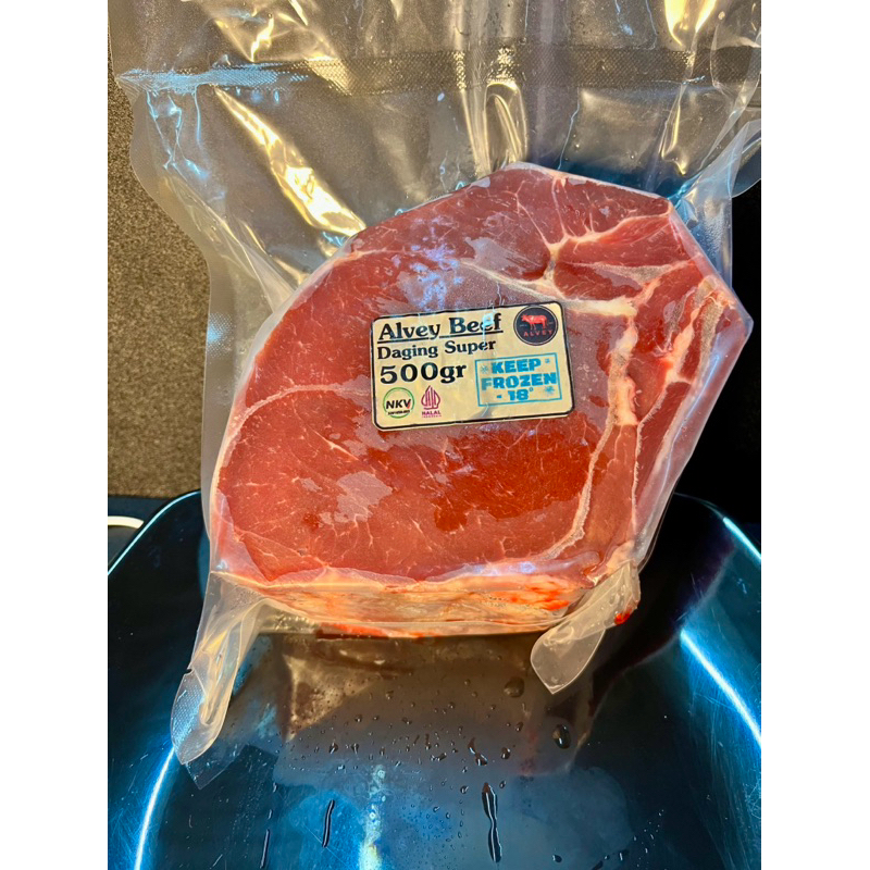 

DAGING SAPI SUPER berkualitas - ALVEY BEEF - cocok untuk masak empal,lezat dan gurih - bersertifikat halal 100% dan berkualitas