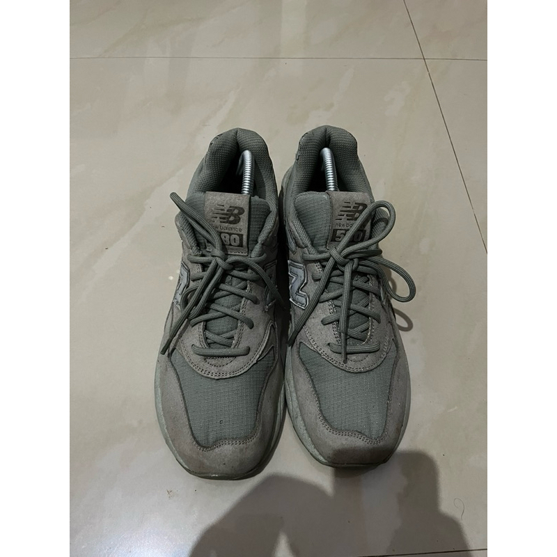 sepatu NB 580 second