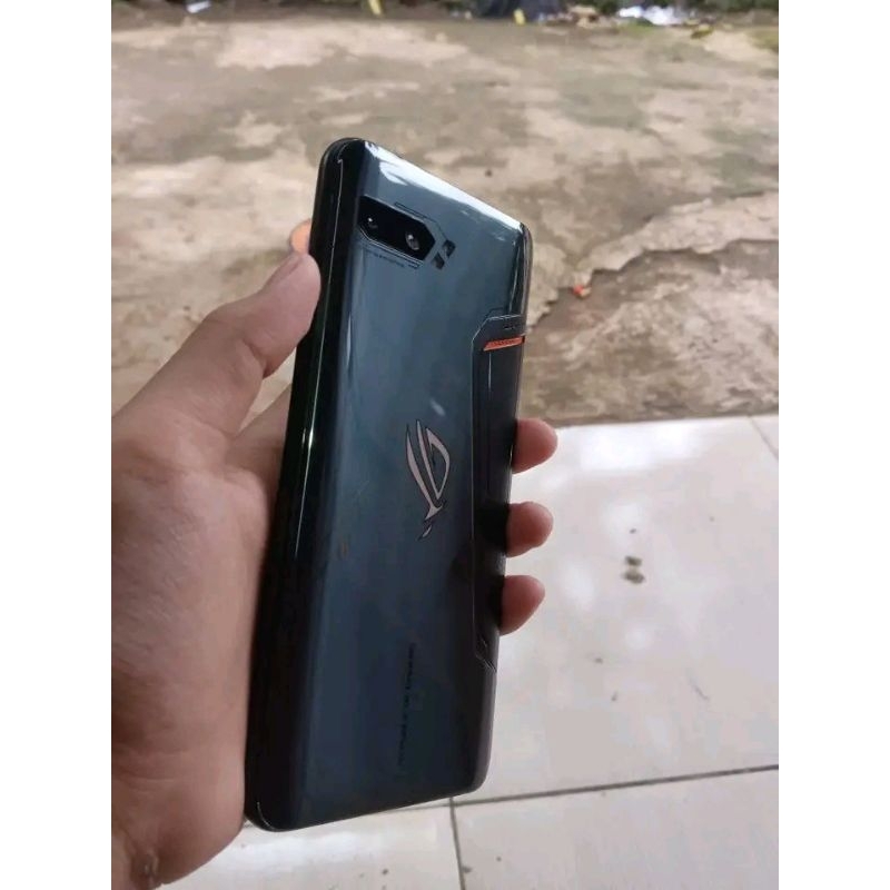 ASUS ROG 2  MATOT  RASTAR KAYA TV RUSAK . PRAT SEMUA ORI LCD TESTED