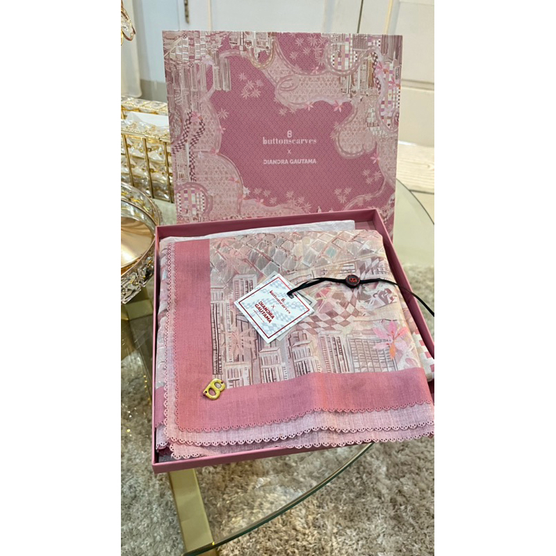 PRELOVED BUTTONSCARVES X DIANDRA GAUTAMA